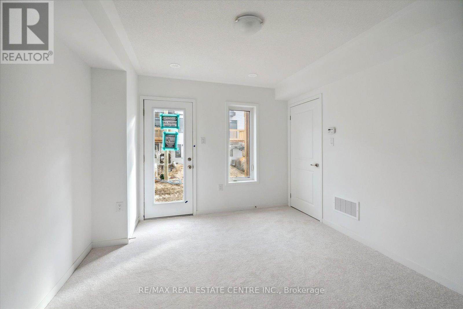 755 STANSTEAD PATH