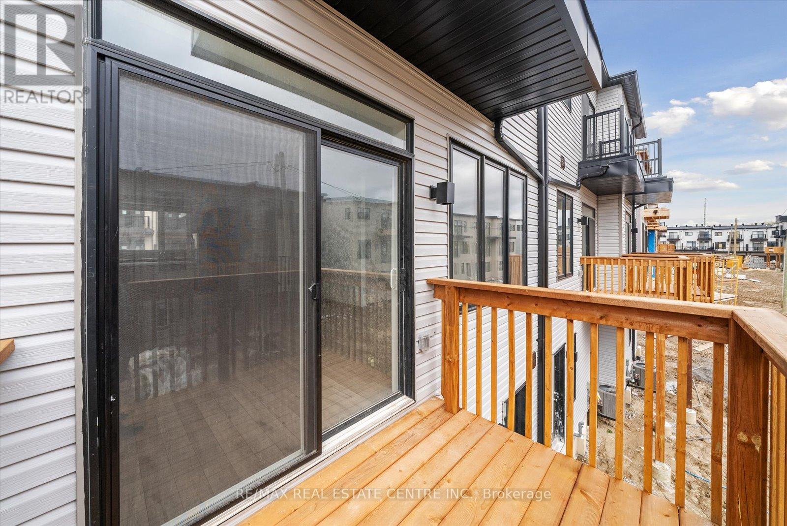 755 STANSTEAD PATH