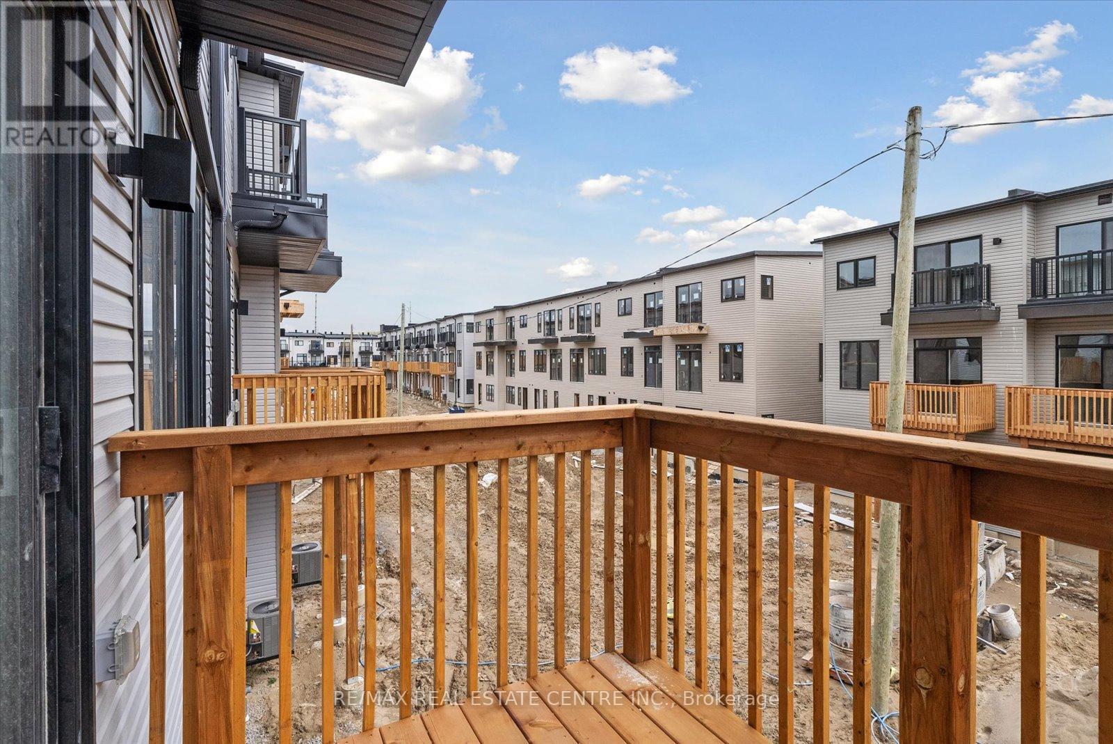 755 STANSTEAD PATH