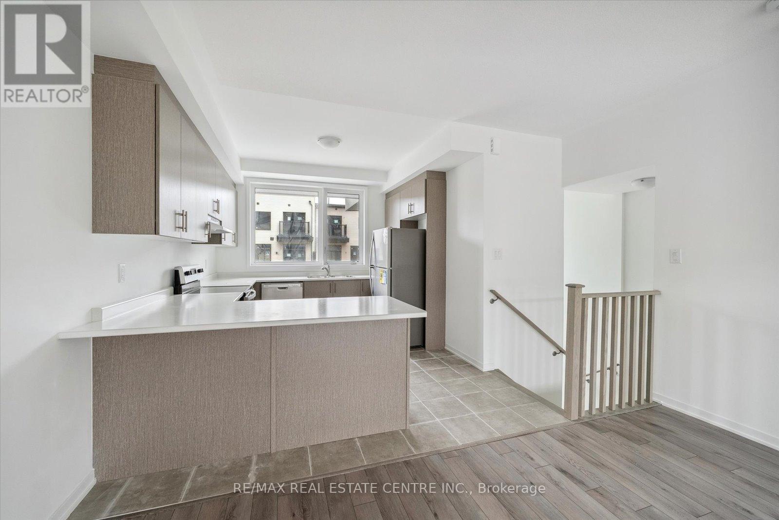 755 STANSTEAD PATH