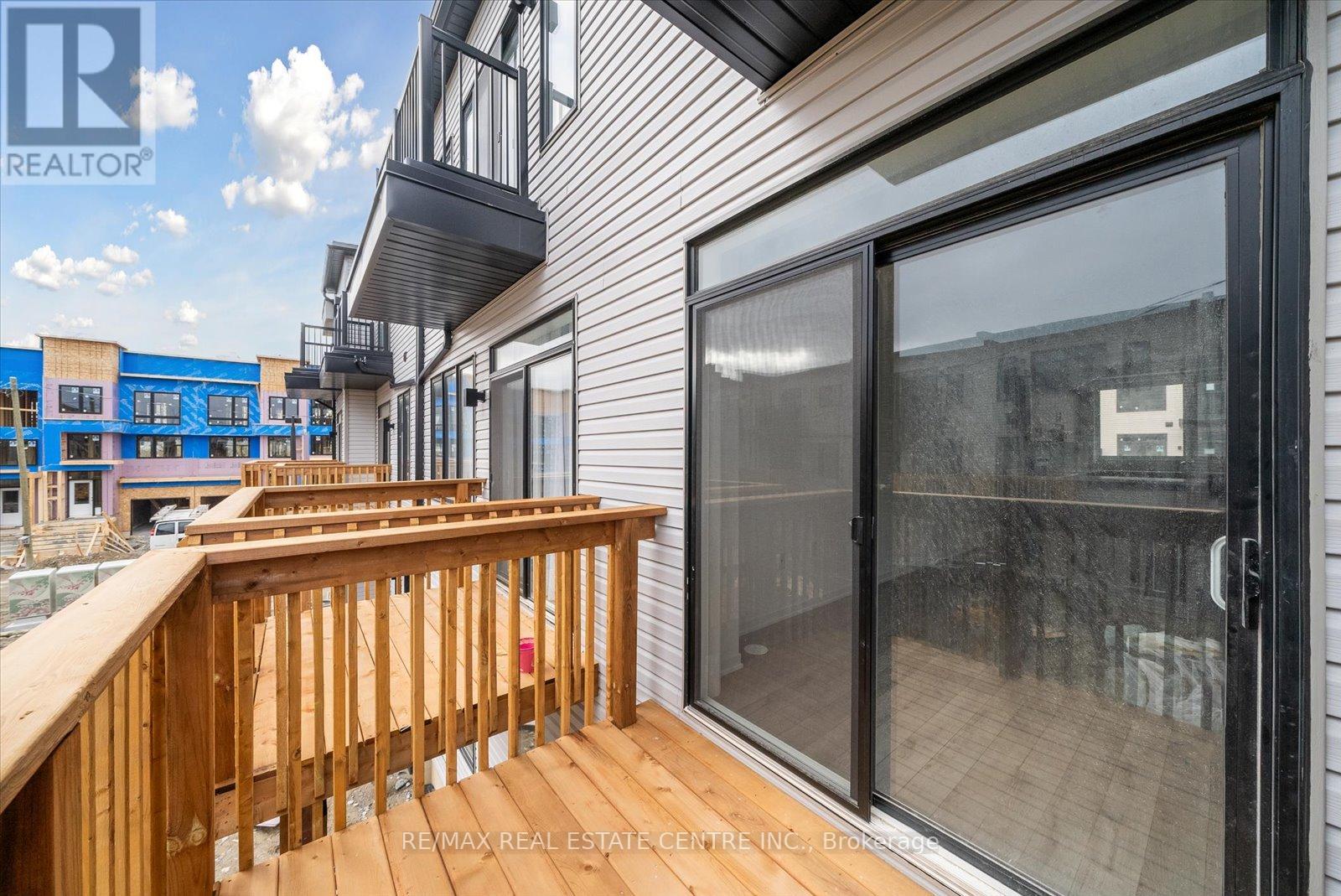 755 STANSTEAD PATH