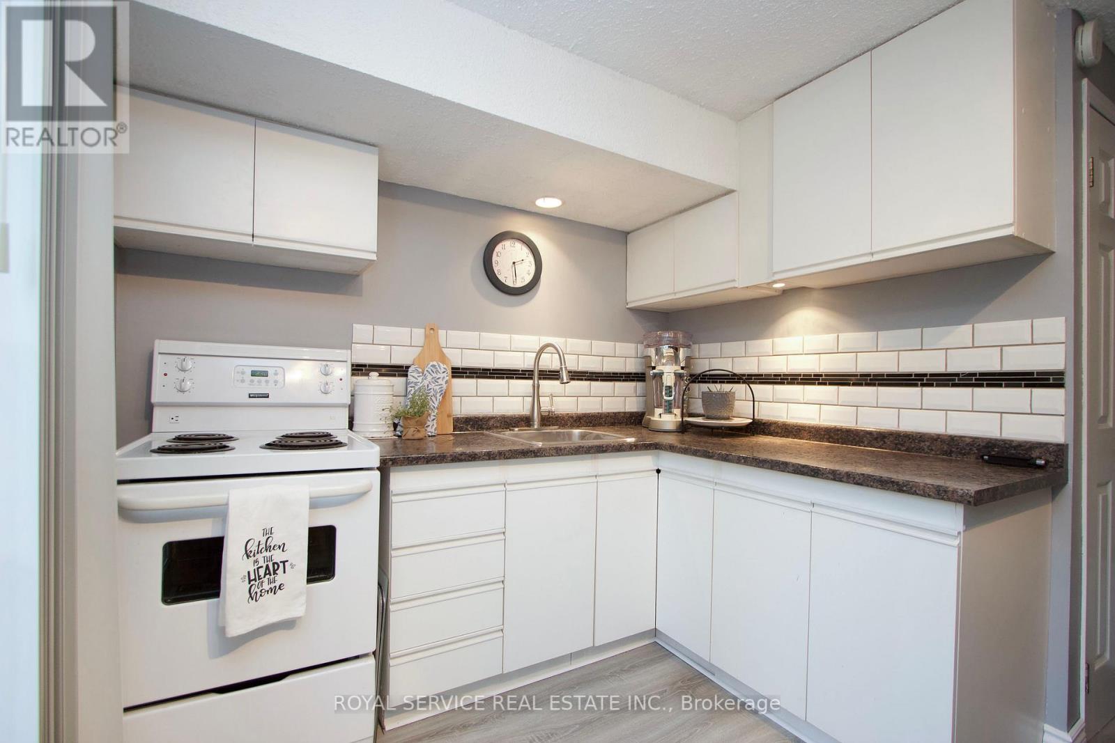909 KINGSLEY CRT