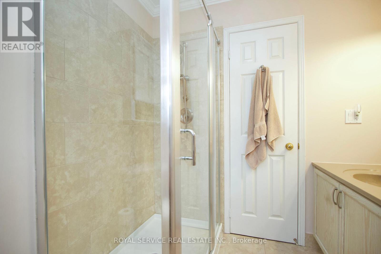 909 KINGSLEY CRT