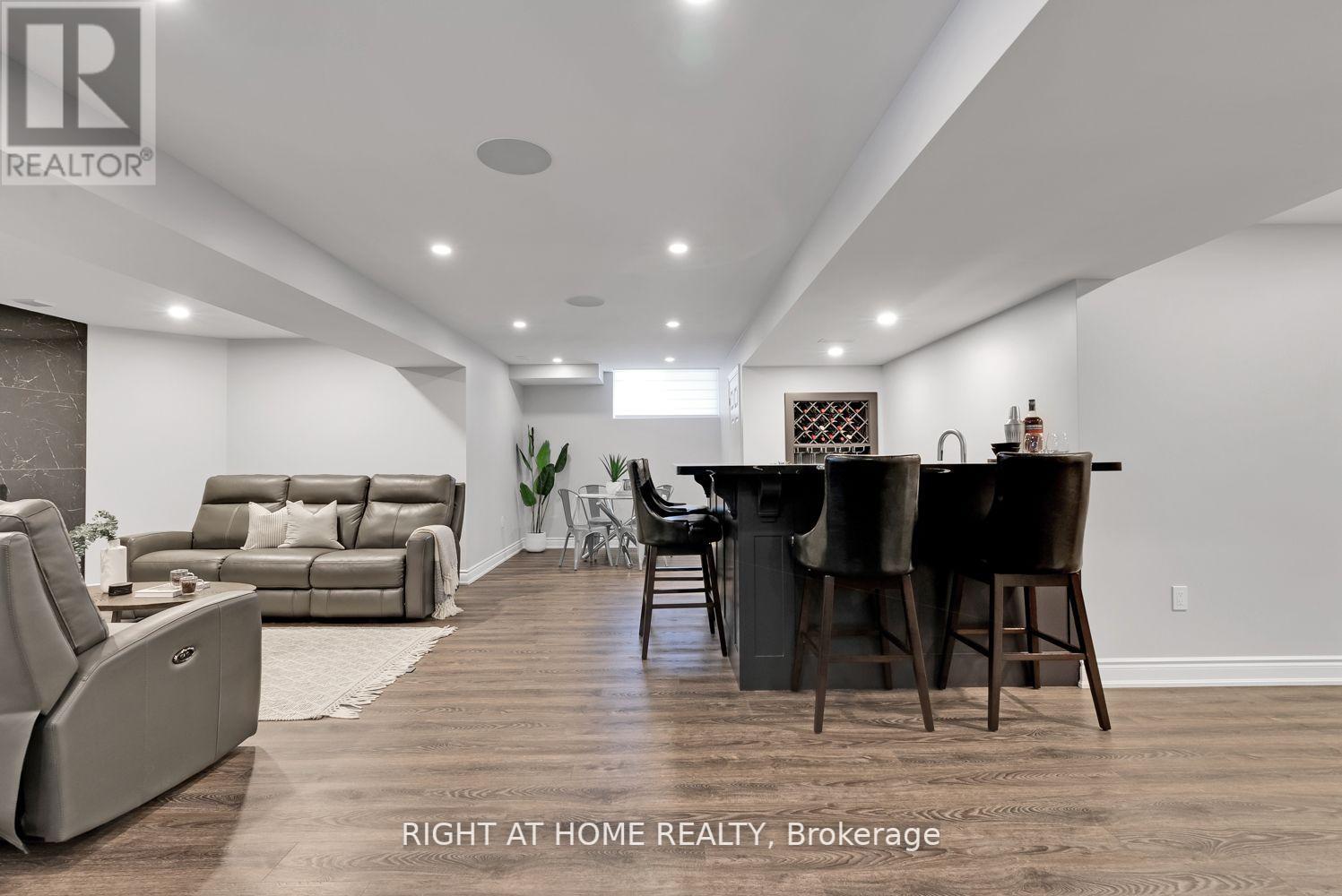 1511 CLEARBROOK DR