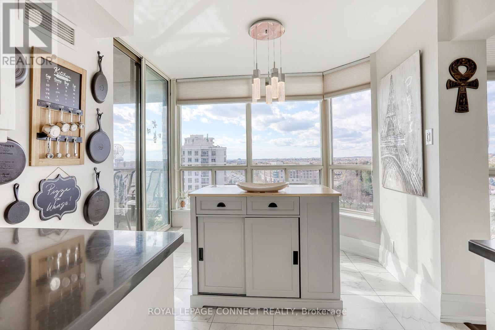 #1012 -1890 VALLEY FARM RD, #1012