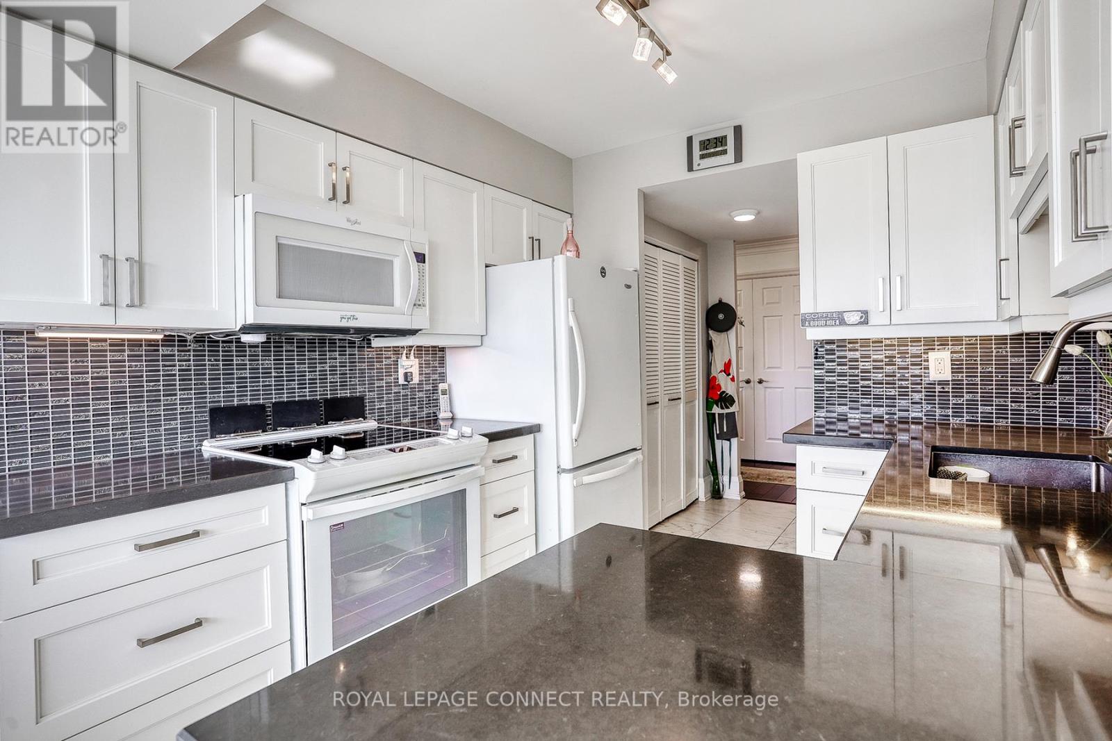 #1012 -1890 VALLEY FARM RD, #1012