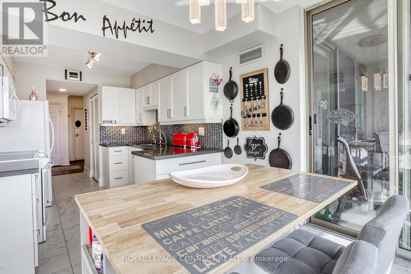 #1012 -1890 VALLEY FARM RD, #1012