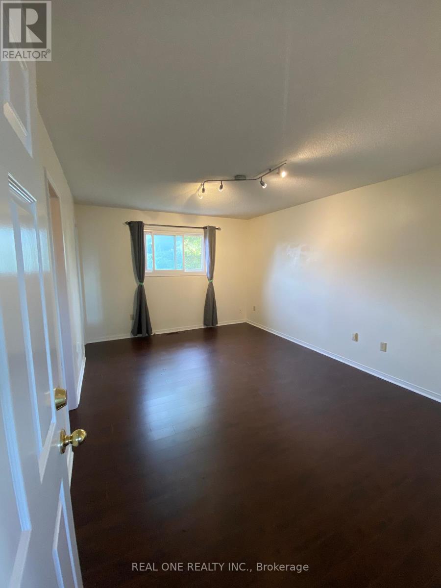 242 DELANEY DR