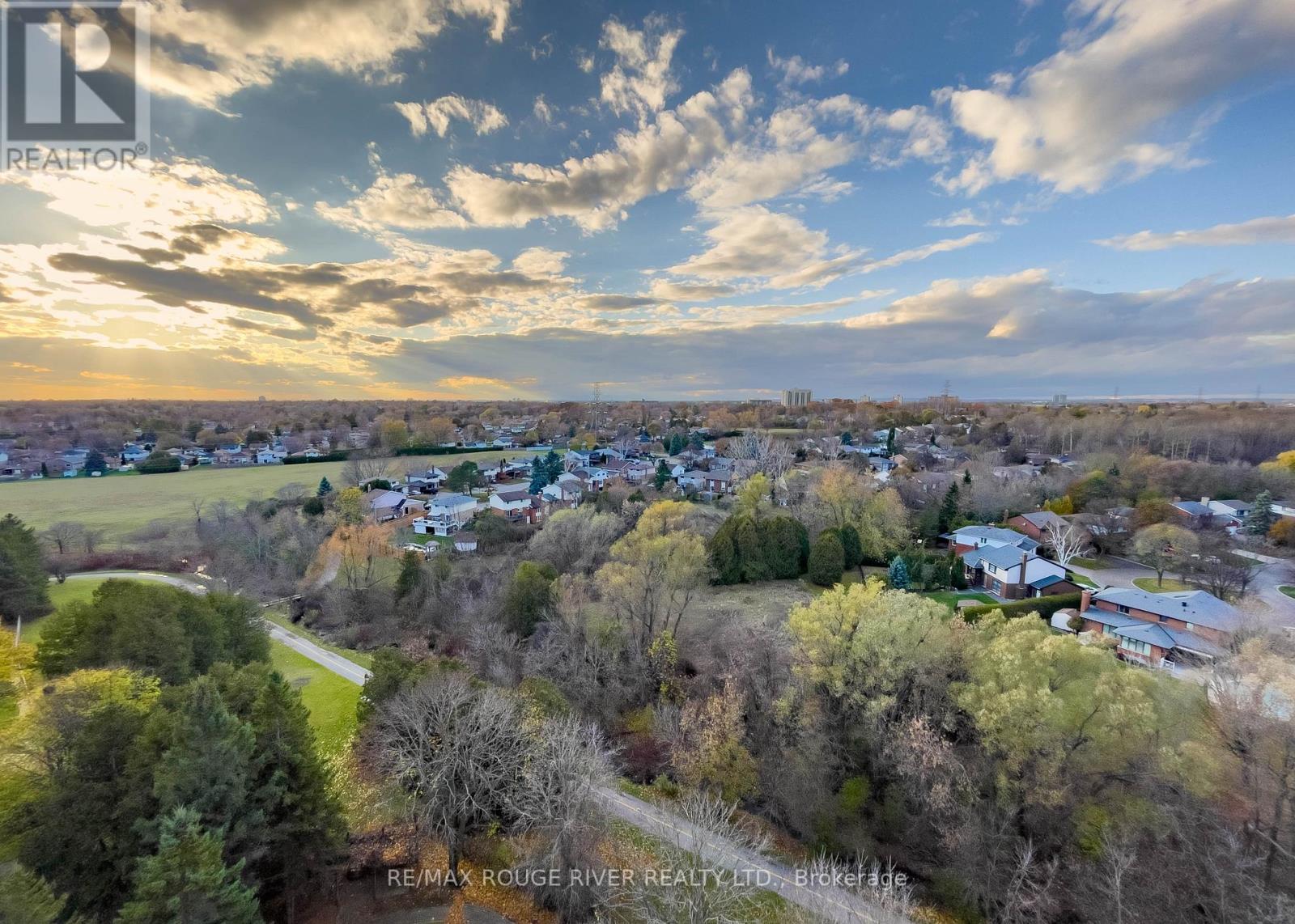 #1206 -900 WILSON RD N, #1206