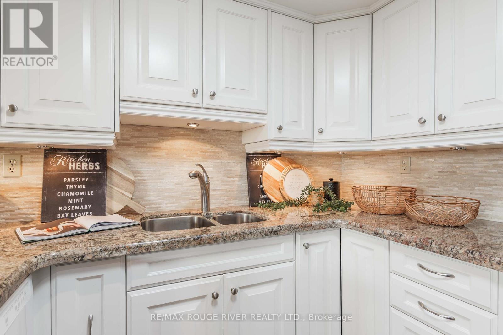 #1206 -900 WILSON RD N, #1206