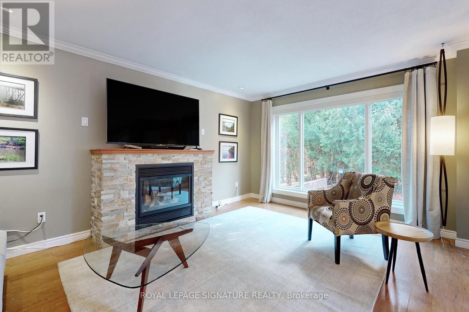 741 CRAIGHURST CRT