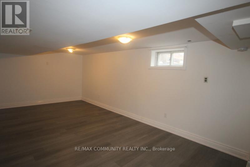 64 ADMIRAL RD