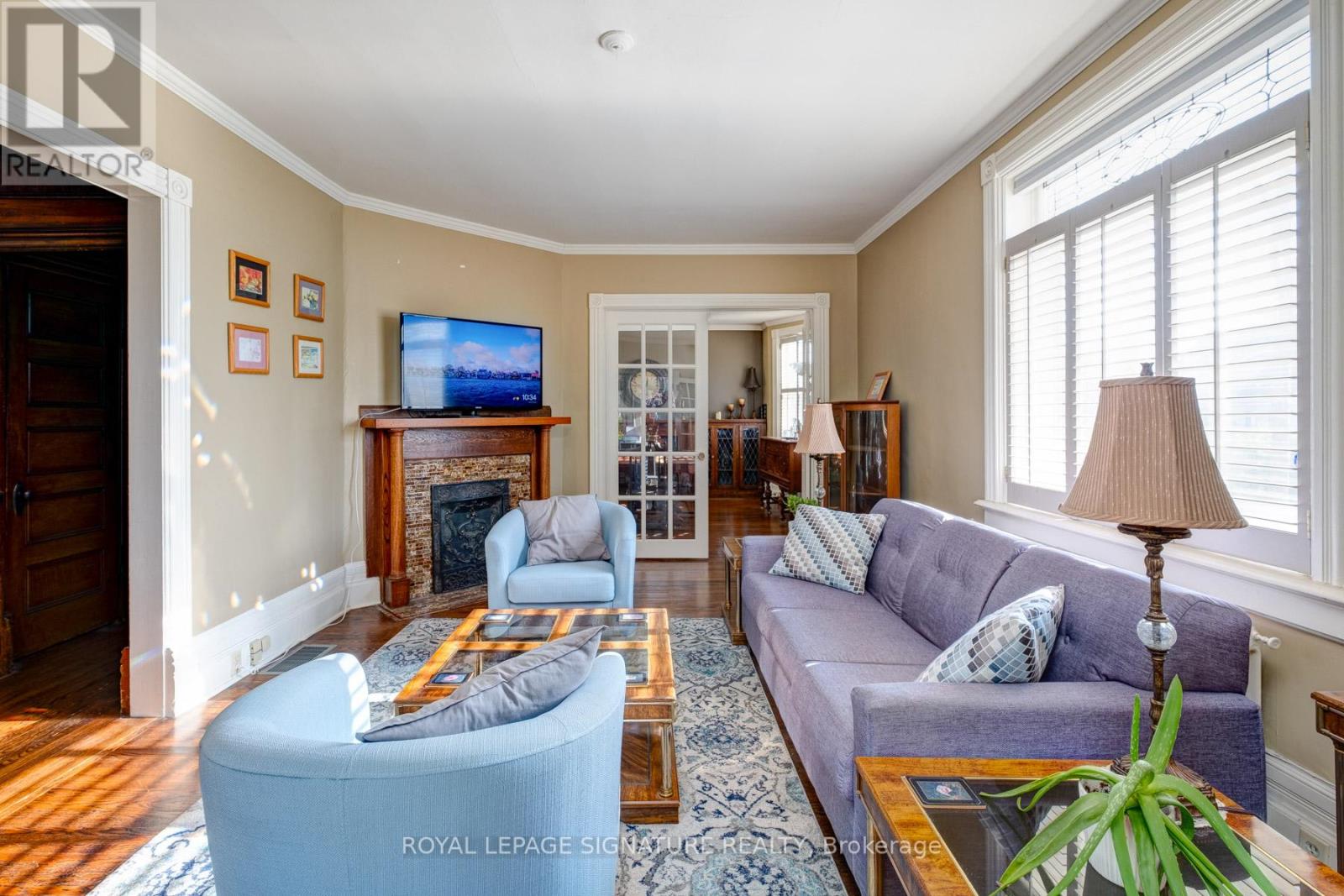 225 KING ST