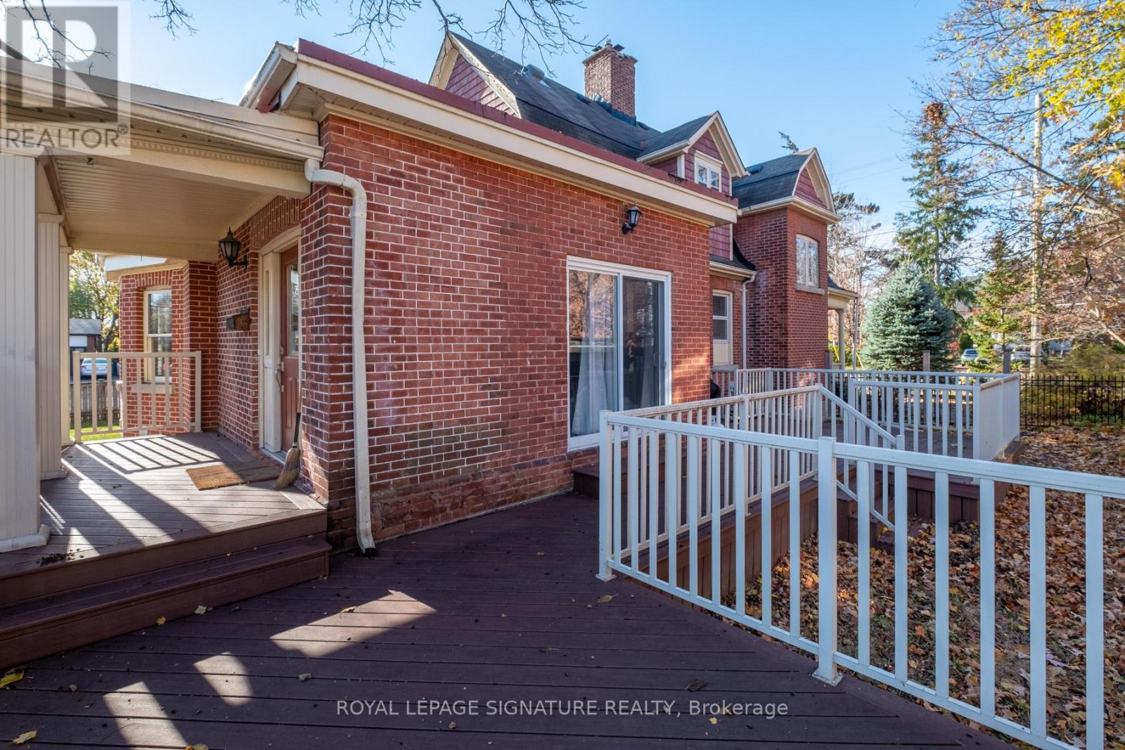 225 KING ST