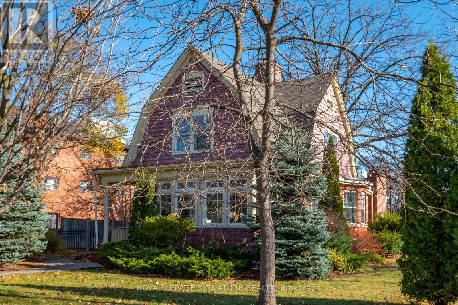 225 KING ST