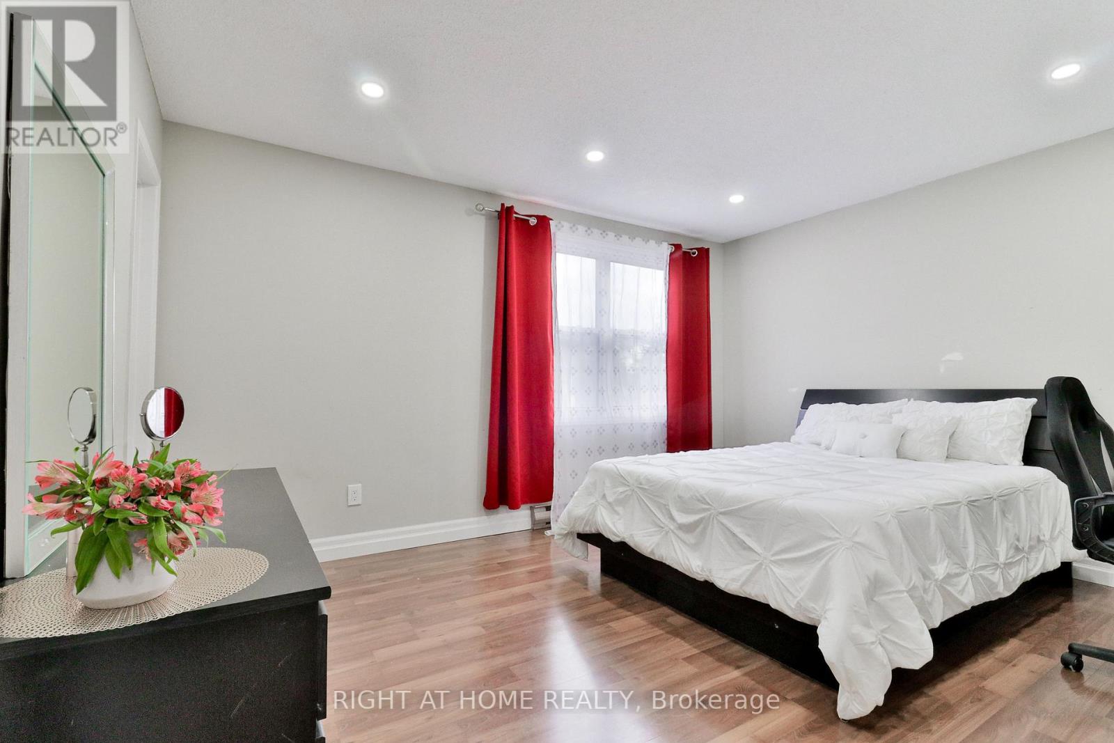44 GLOVERS RD