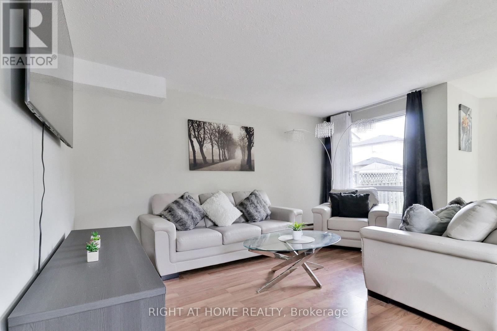 44 GLOVERS RD