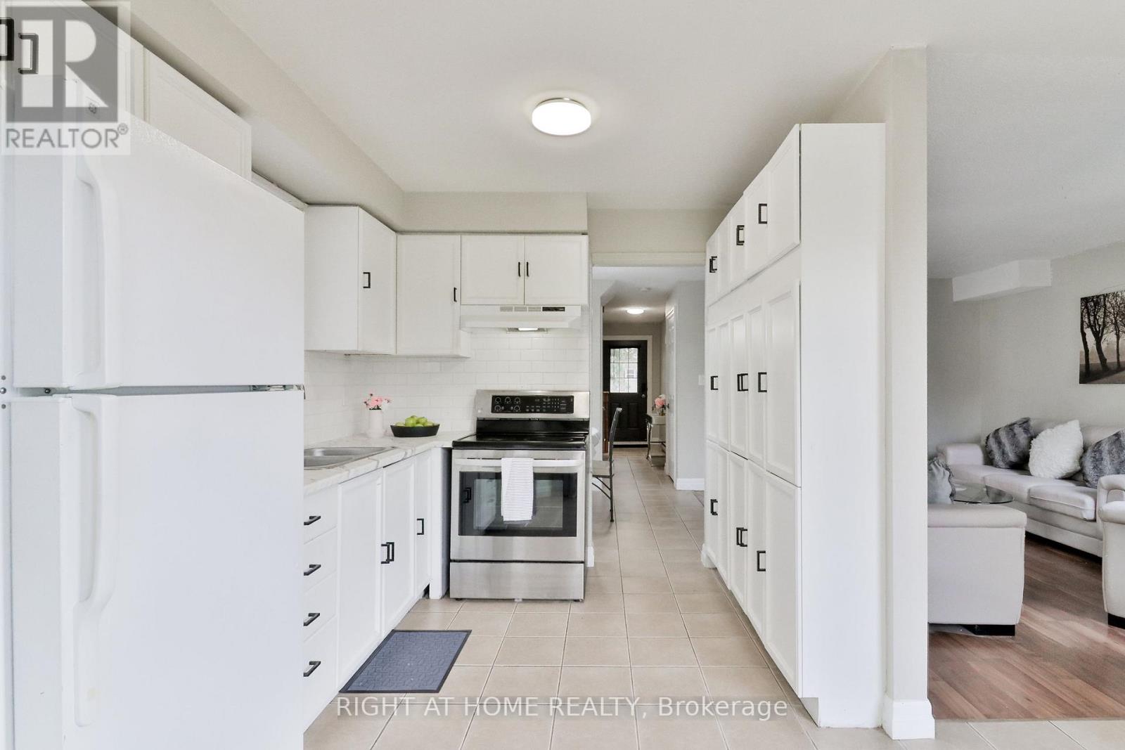 44 GLOVERS RD
