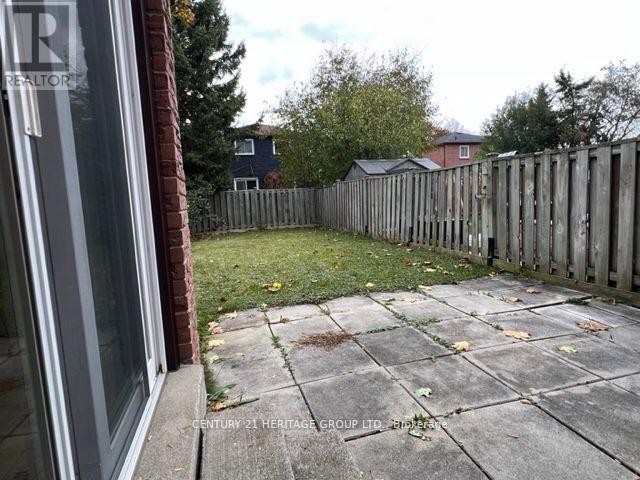 63 BARRETT CRES