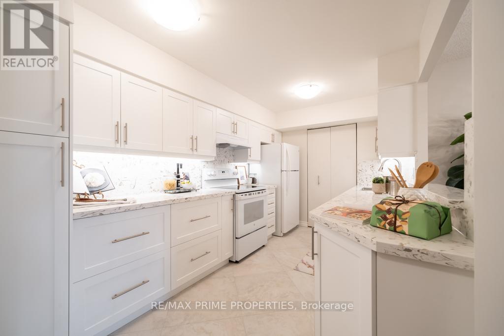 #310 -1890 VALLEY FARM RD, #310