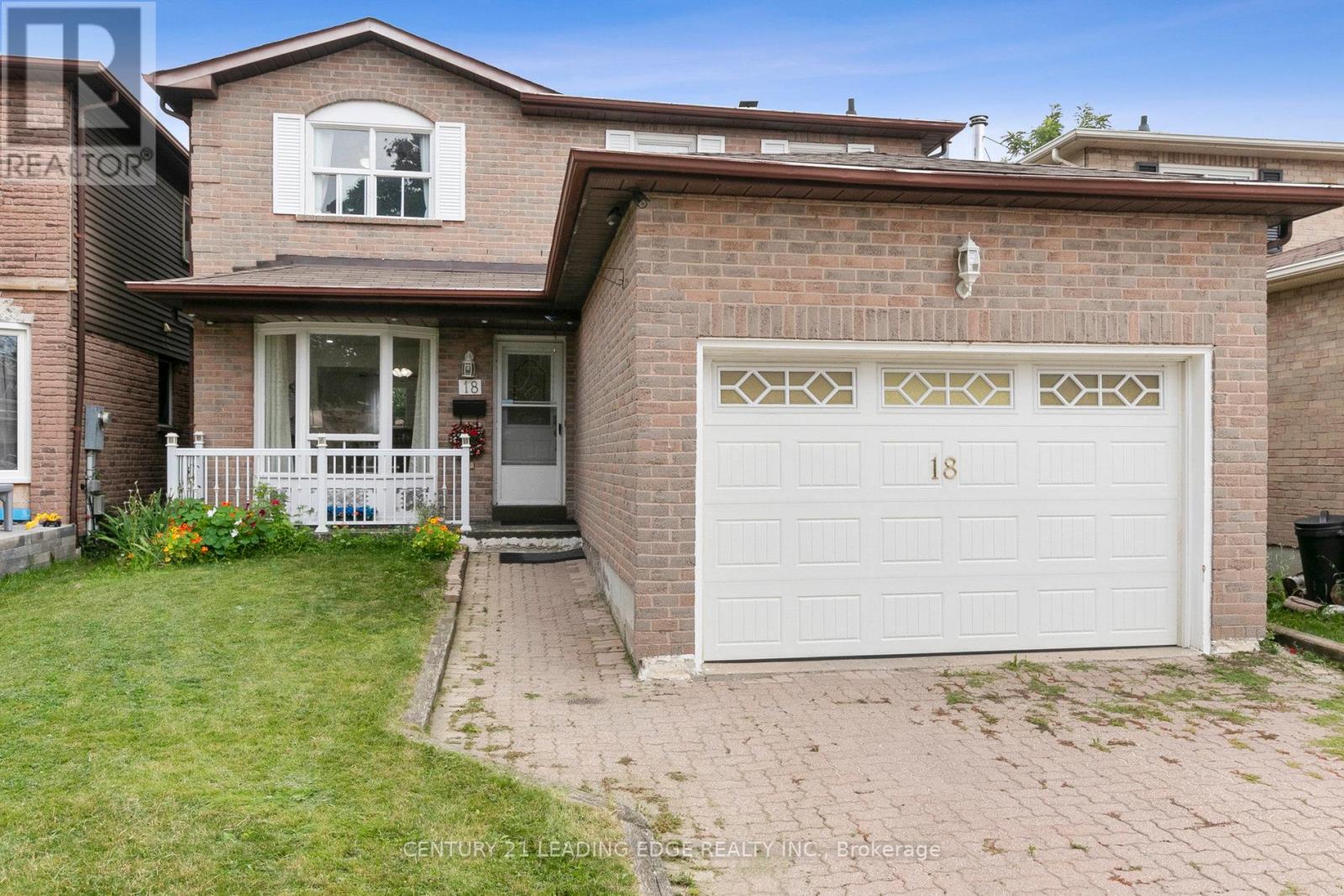 18 CHARLTON CRES