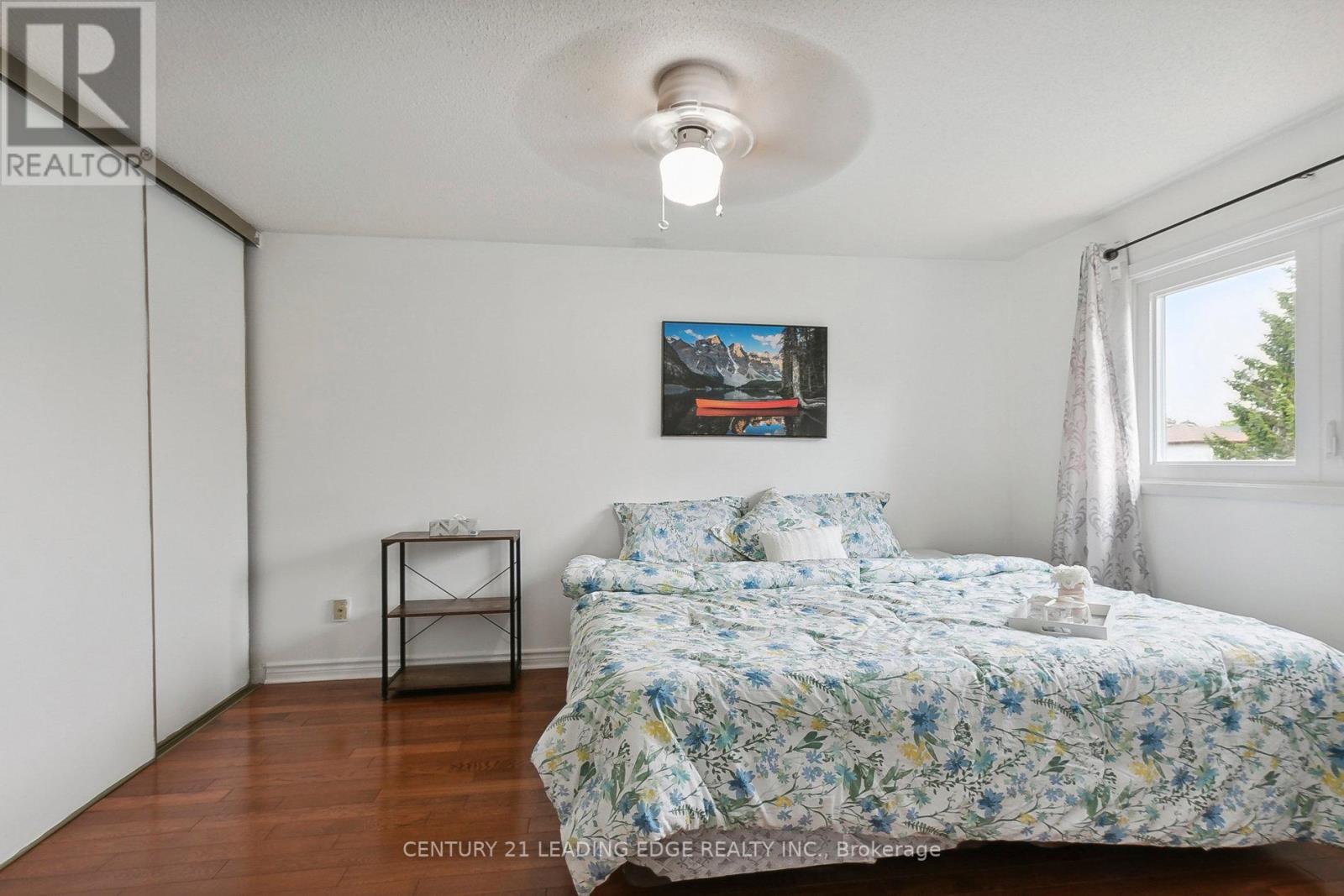 18 CHARLTON CRES