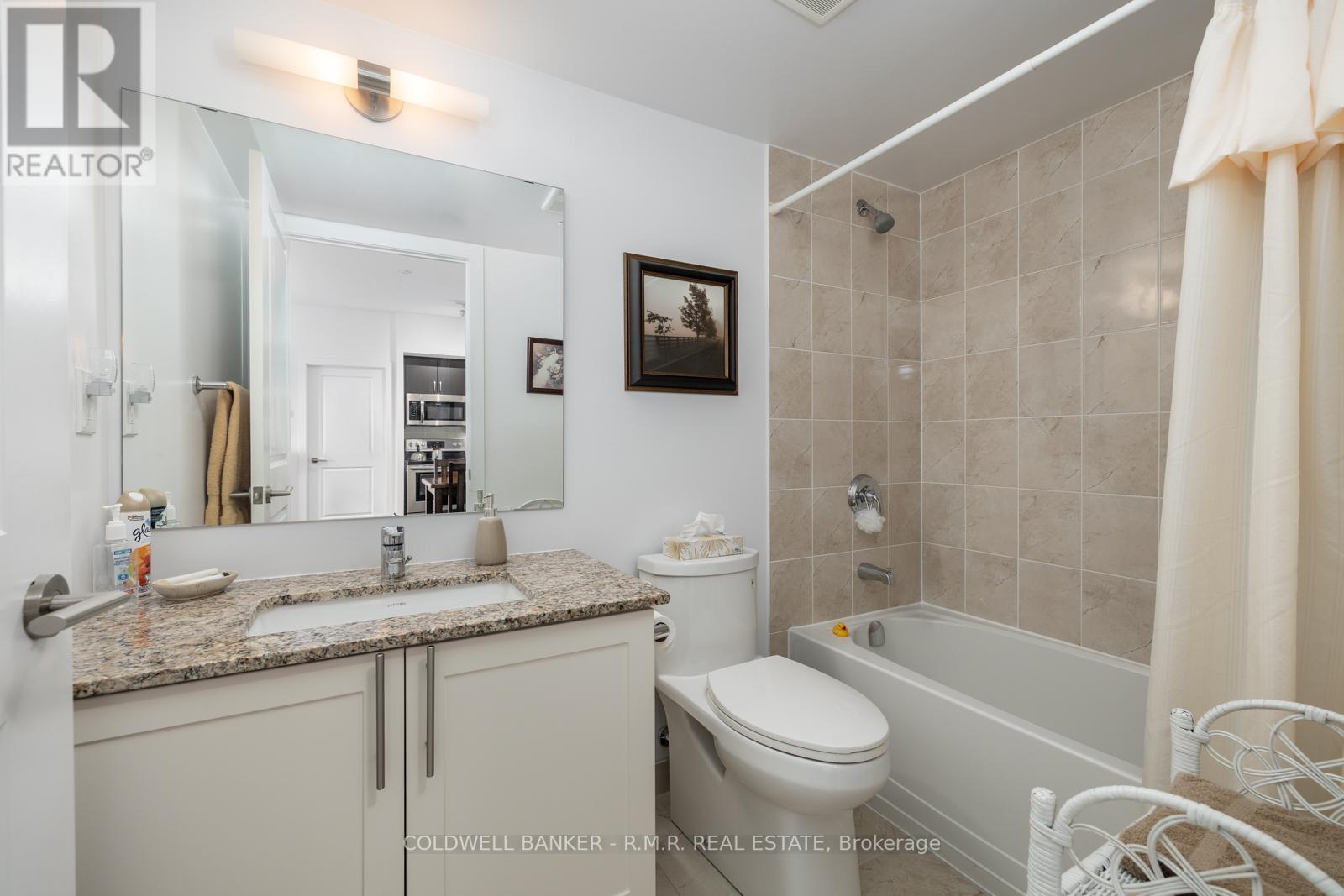 #LPH03 -1215 BAYLY ST, #Lph03