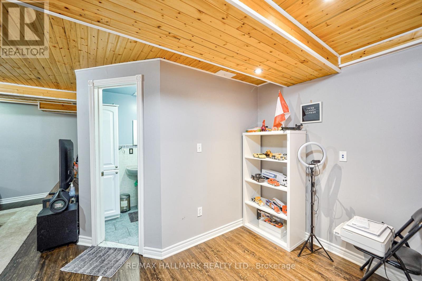 42 BROWNRIDGE PL
