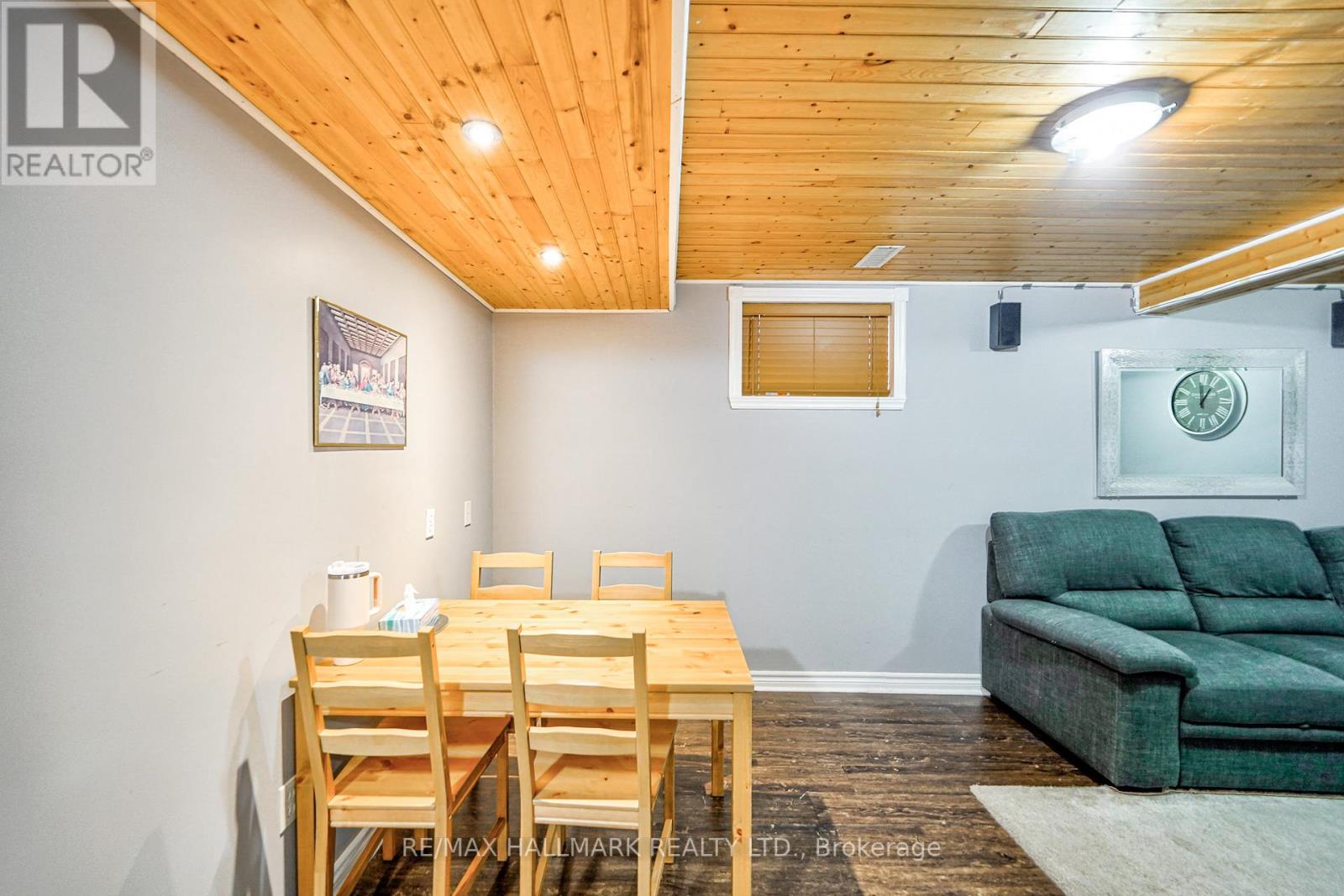 42 BROWNRIDGE PL