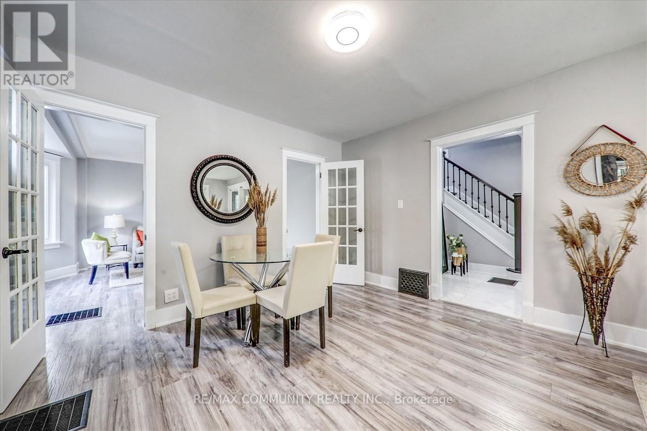 #MAIN -507 BROCK ST S, #Main