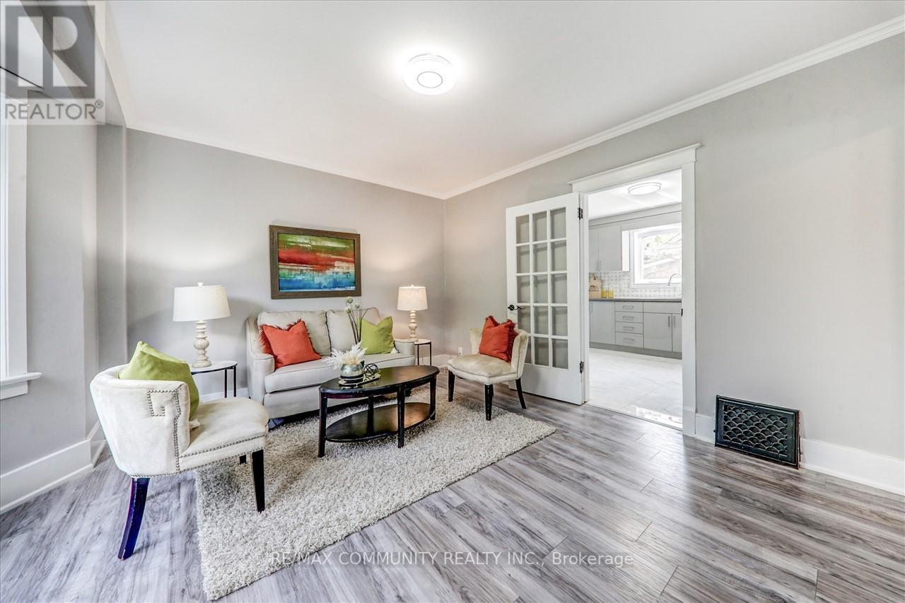 #MAIN -507 BROCK ST S, #Main
