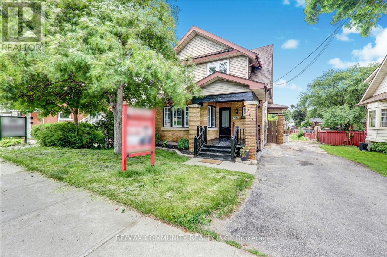 #MAIN -507 BROCK ST S, #Main
