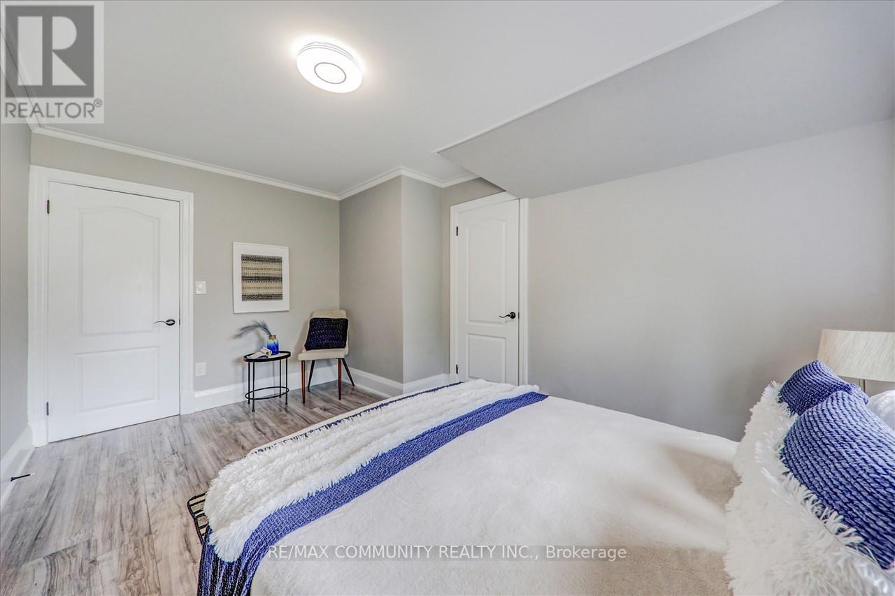 #MAIN -507 BROCK ST S, #Main