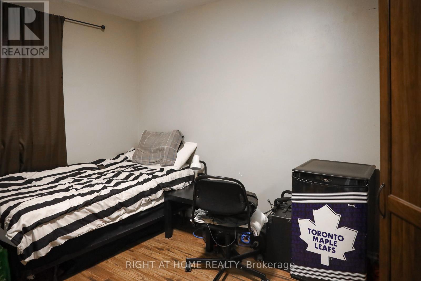 572 CRERAR AVE