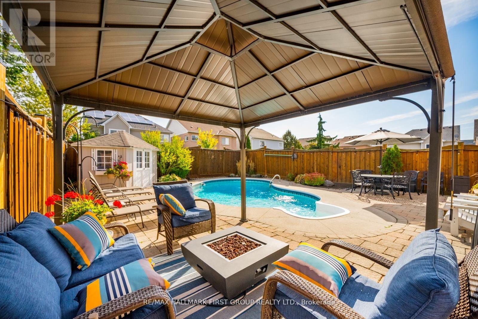 1052 WINDRUSH DR