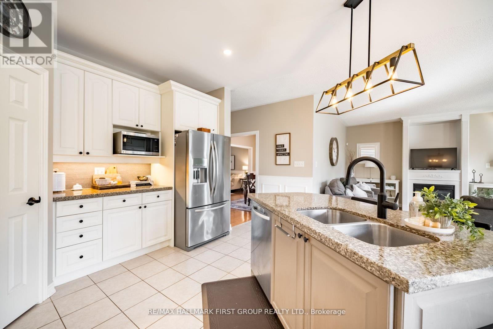 1052 WINDRUSH DR