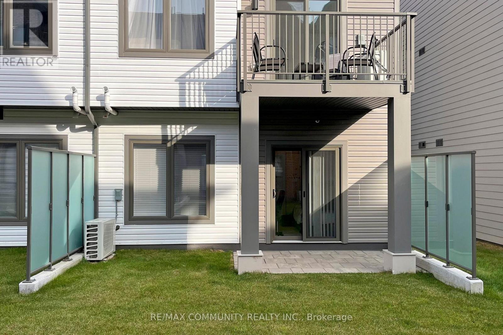 #201 -2635 WILLIAM JACKSON DR, #201