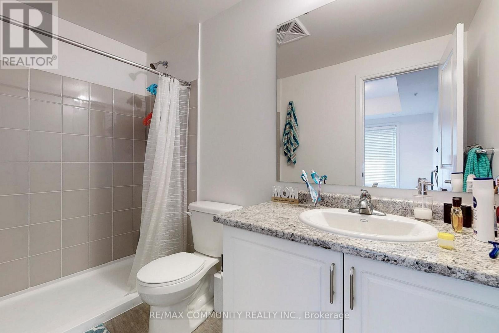 #201 -2635 WILLIAM JACKSON DR, #201