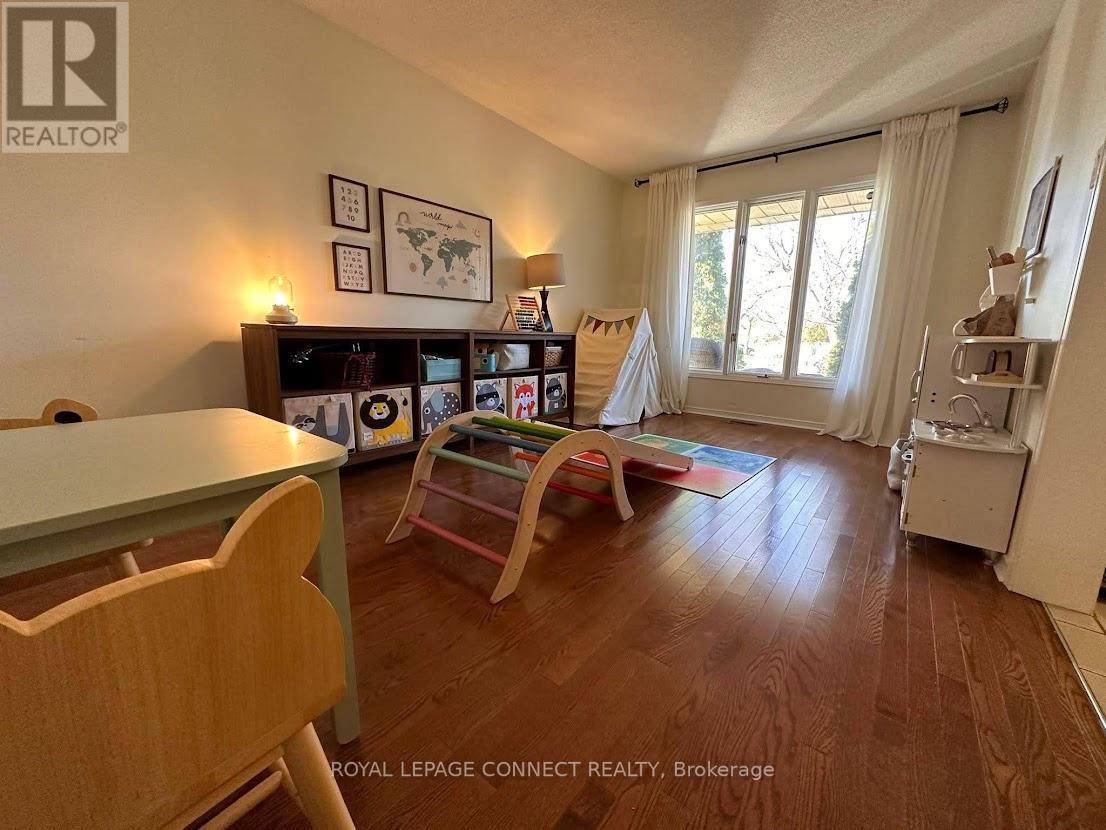 #MAIN -9 REDMOND DR, #Main