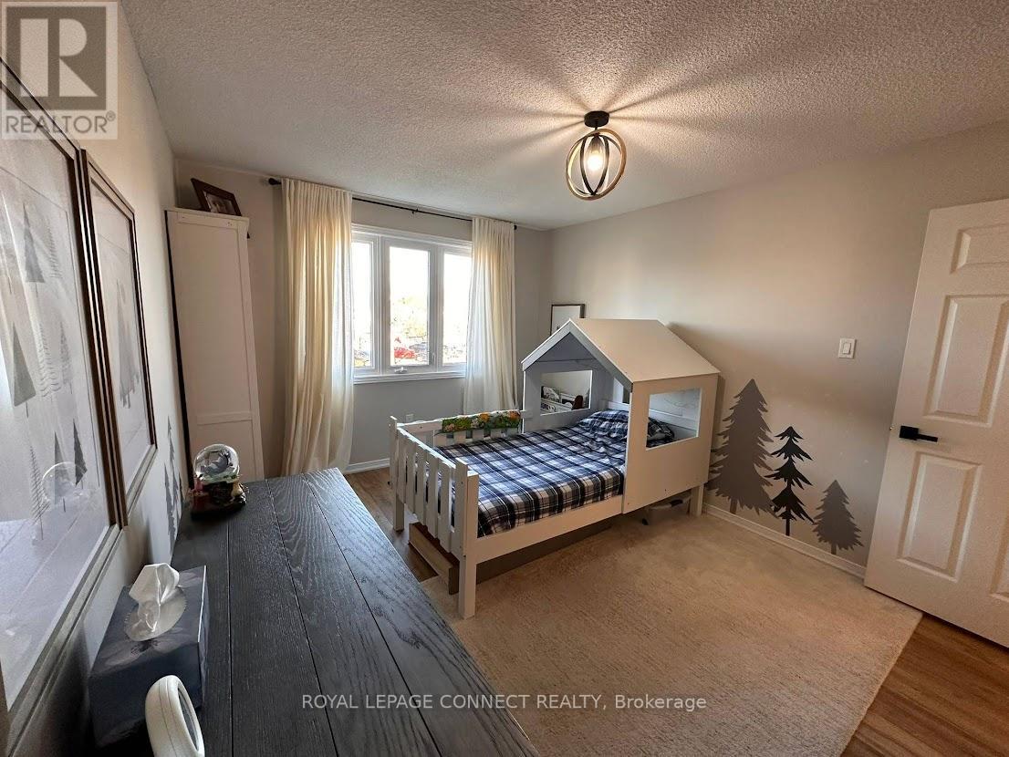#MAIN -9 REDMOND DR, #Main