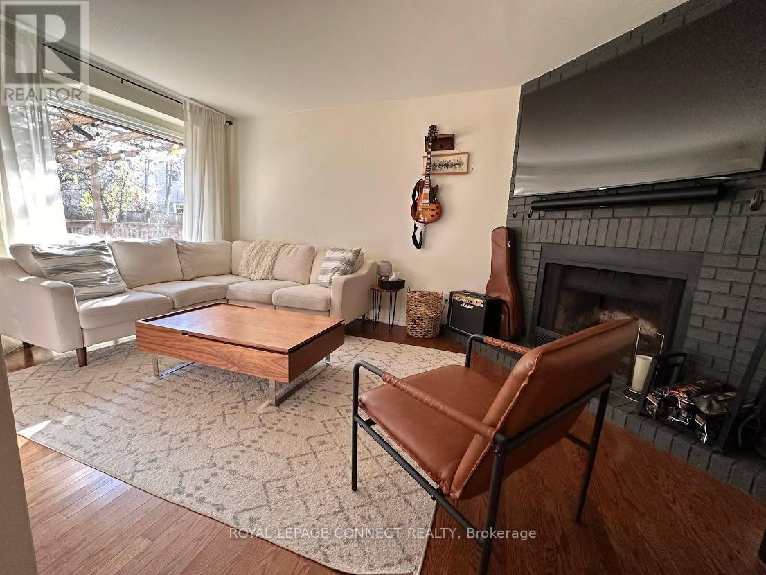 #MAIN -9 REDMOND DR, #Main