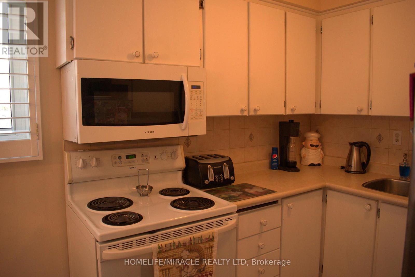 #9 -1945 DENMAR RD N, #9