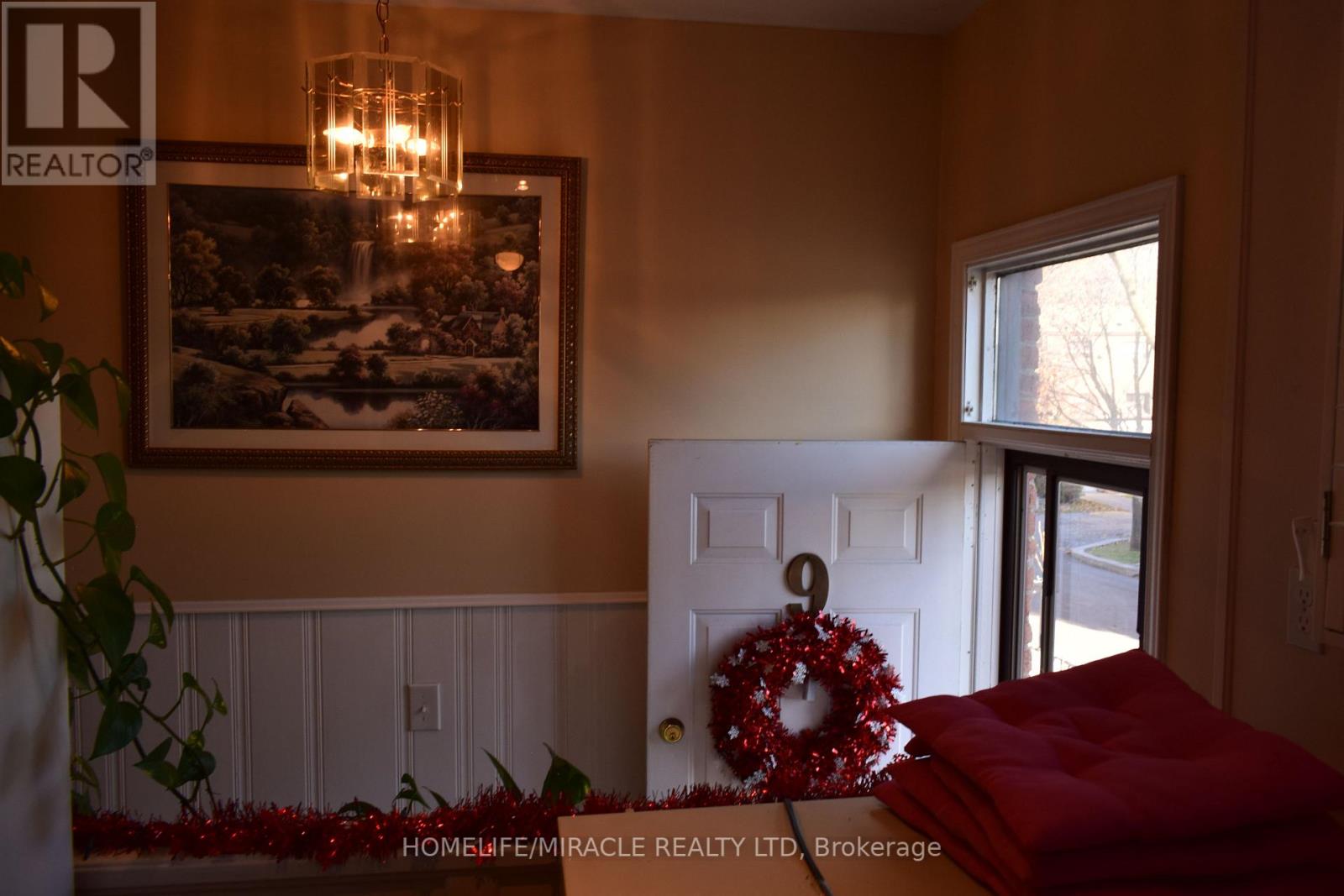 #9 -1945 DENMAR RD N, #9