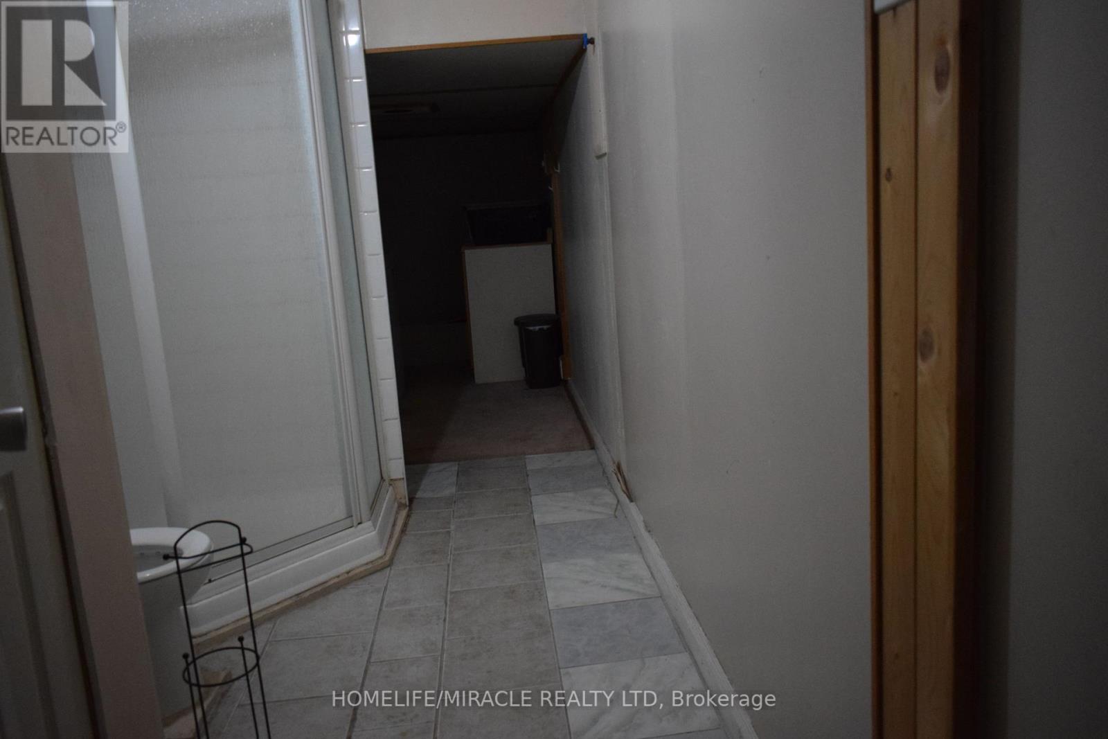 #9 -1945 DENMAR RD N, #9