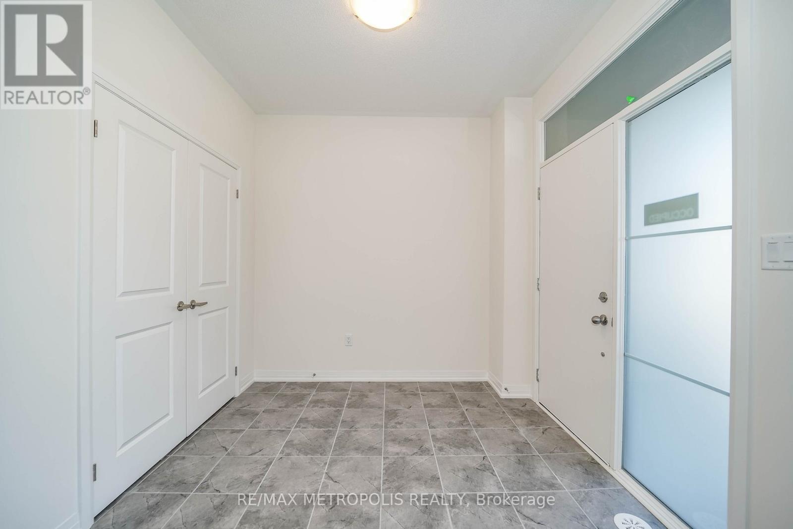 2724 PETER MATTHEWS DR