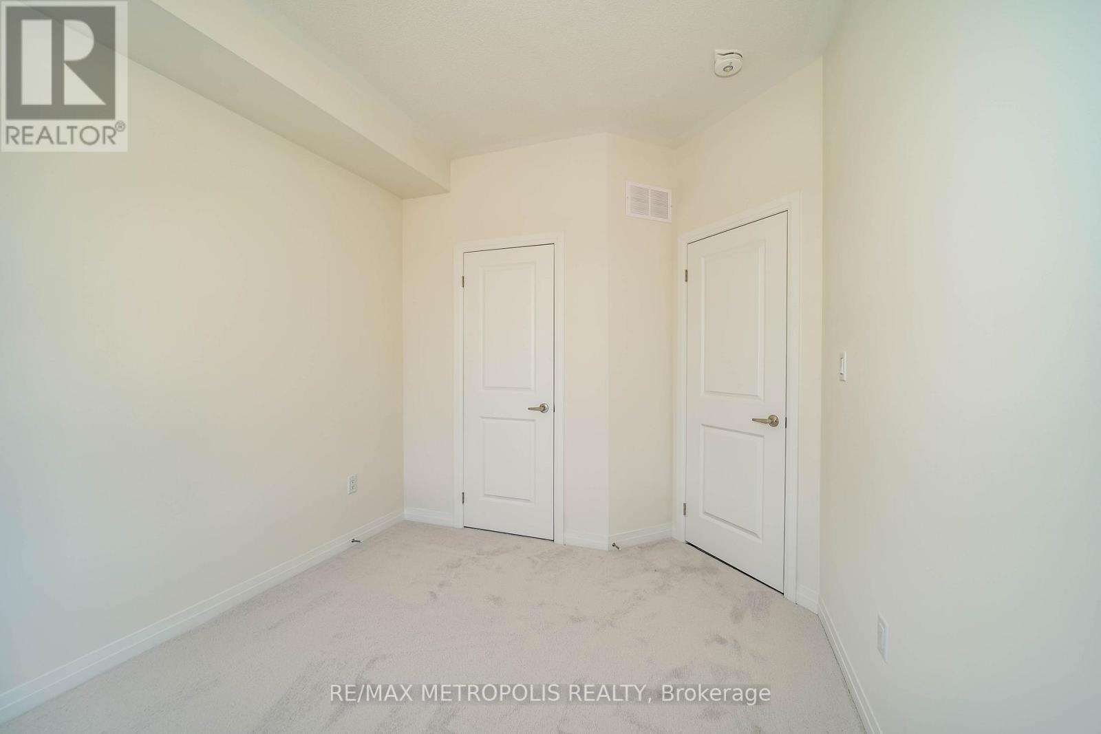 2724 PETER MATTHEWS DR