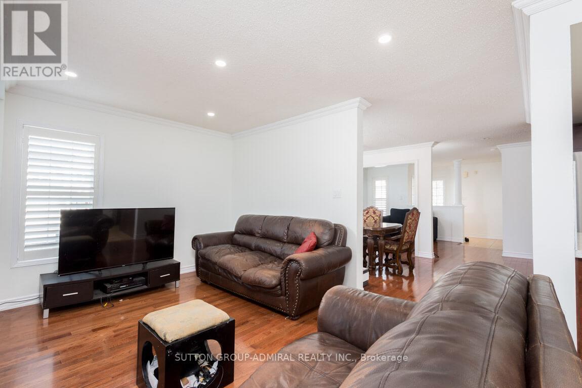 1256 LANGLEY CIRC
