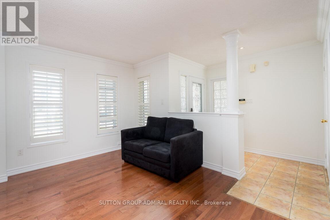1256 LANGLEY CIRC