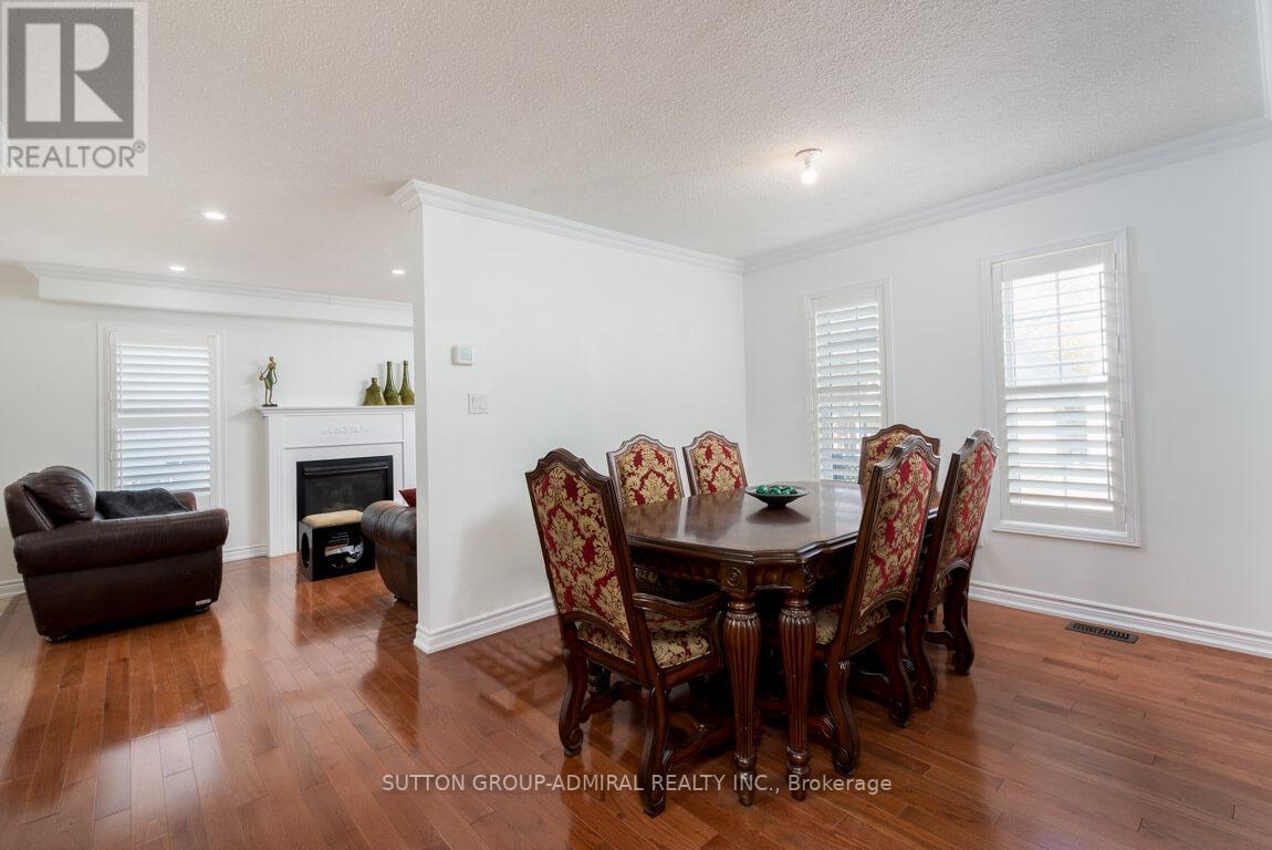 1256 LANGLEY CIRC