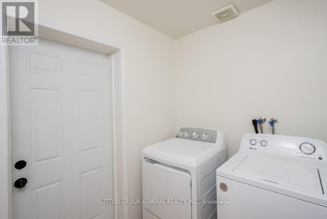 1256 LANGLEY CIRC